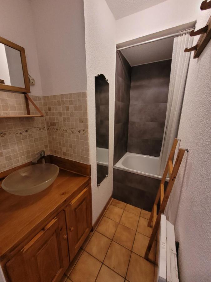 Appartement Le Flocon, Joli Petit Cocon 4 Pers En Rez De Jardin Draps Inclus Les Rousses Exterior photo